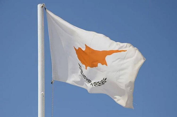 СМИ: Кипр блокирует введение новых антироссийских санкций