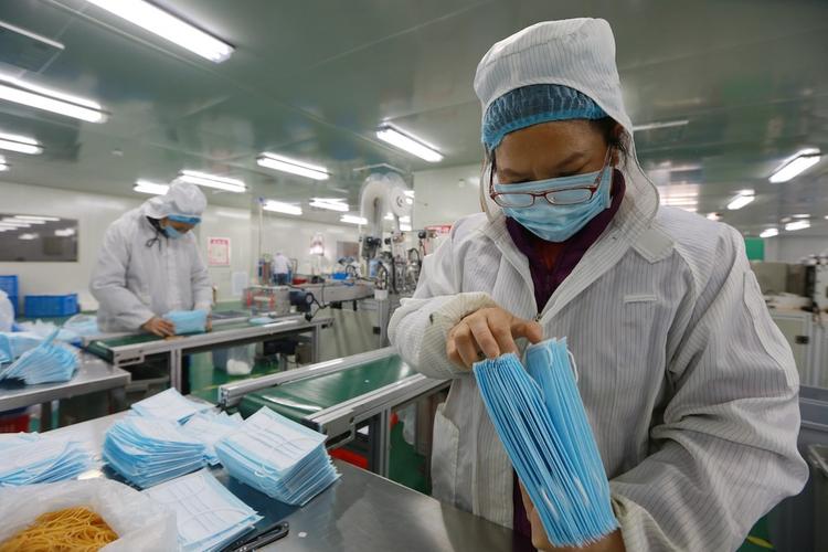 Заражение коронавирусом иностранцев впервые выявлено на юге Китая