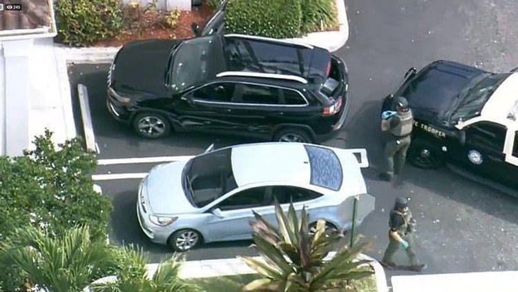 Две женщины попытались ворваться на внедорожнике в резиденцию Трампа во Флориде