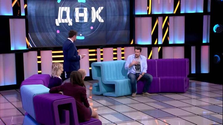 В Москве из окна выпал участник шоу «ДНК» на канале НТВ. Продюсеры заперли его в съёмной квартире