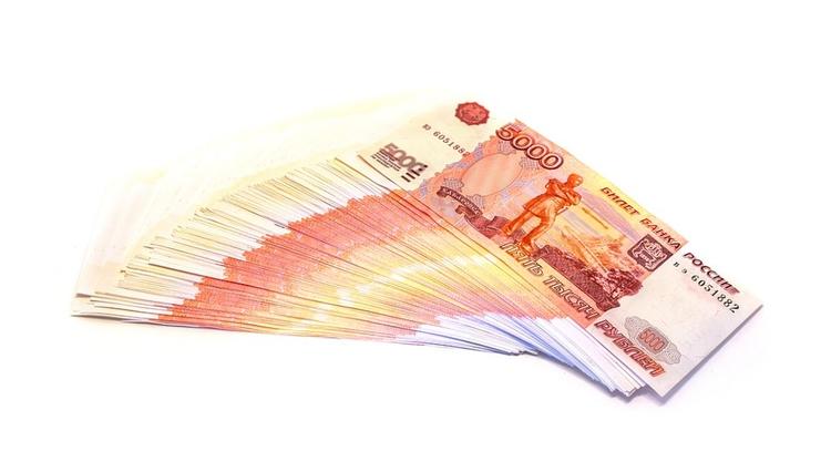 Названы вакансии в России с зарплатой от 250 до 800 тысяч рублей