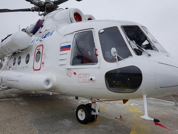 На Ямале из-за снежной пурги вертолет Ми-8  совершил жесткую посадку 