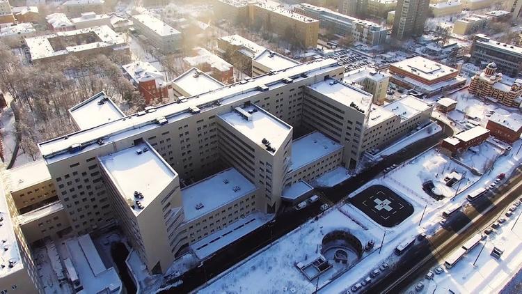 Трое россиян устроили побег из коронавирусного карантина в Санкт-Петербурге