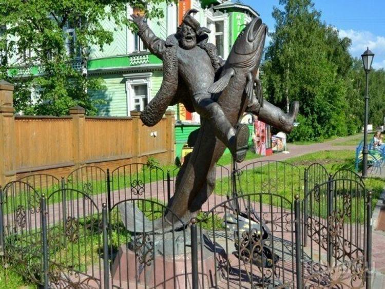 Самые необычные памятники Москвы