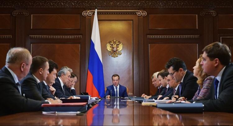 О смене правительства в Российской федерации: Анализ работы Дмитрия Медведева