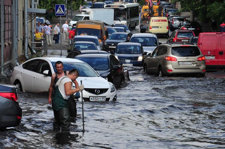 «Предсказание Нострадамуса» об ударе природной стихии по России огласили в СМИ  