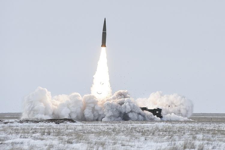 Назван возможный сценарий начала «тотальной ядерной войны» между Россией и США