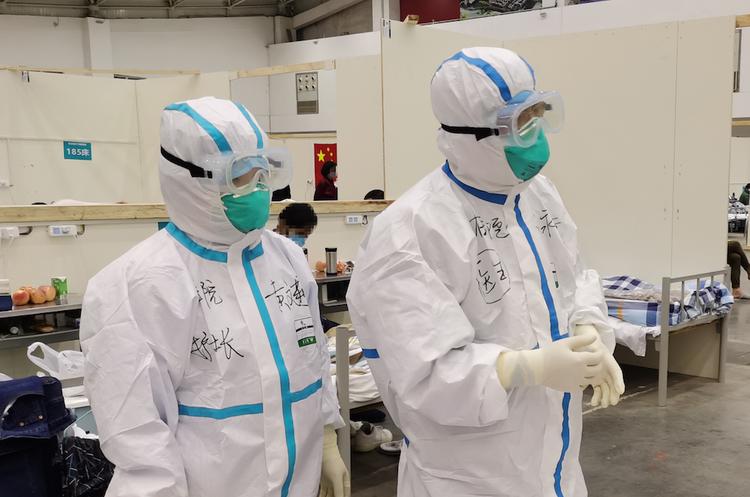 Эксперт: пик вспышки коронавируса в Китае пройден
