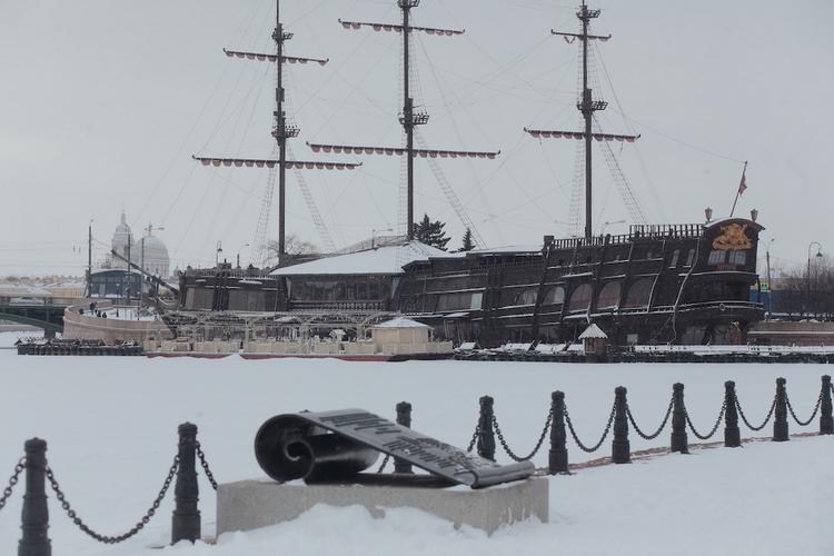 На Петербург ночью обрушится снегопад