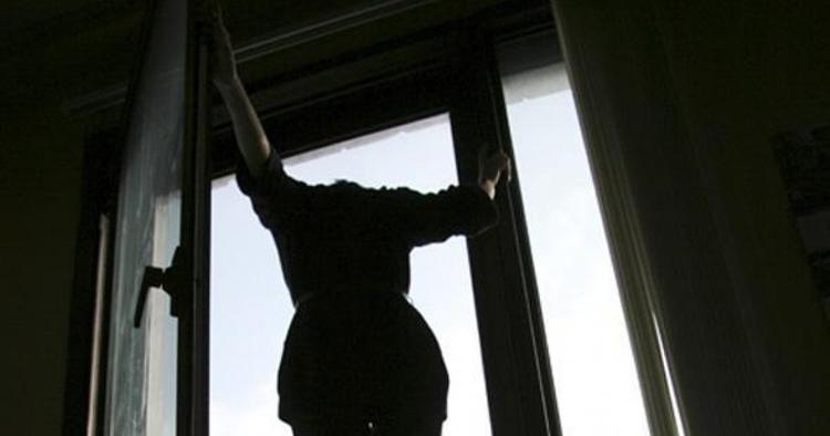 Студентка Московского института физкультуры погибла, выпав из окна общежития