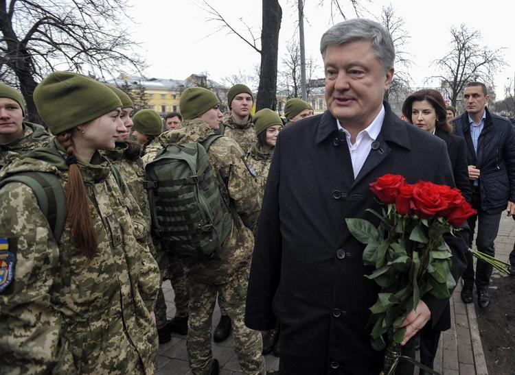 Озвучен признак возможной причастности Порошенко к «Коронамайдану» на Украине