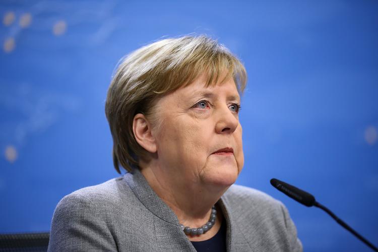 На выборах в Гамбурге зафиксирован провал партии Меркель