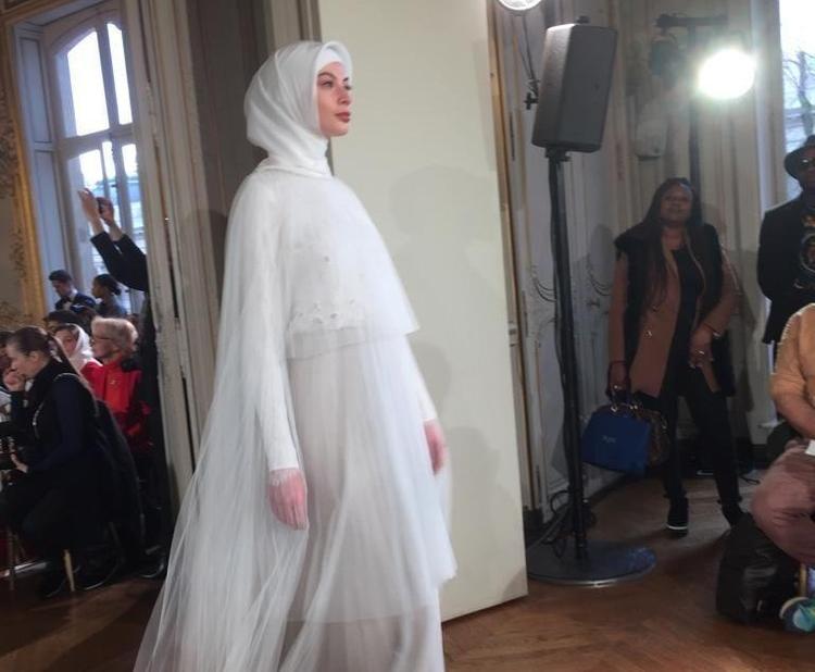 В Париже прошла модельная выставка Айшат Кадыровой