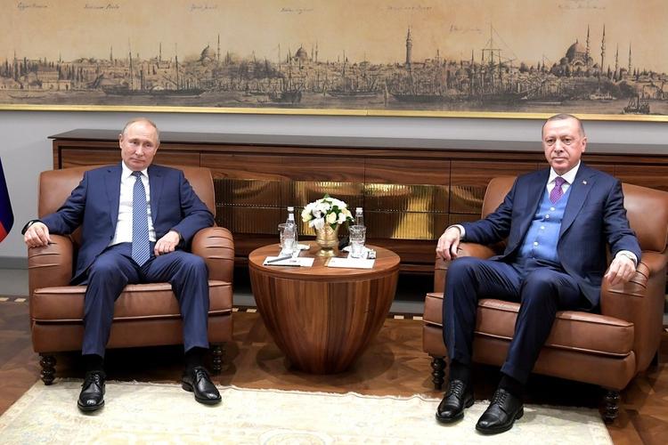Президенты России и Турции обсудили ситуацию в Идлибе в телефонном разговоре