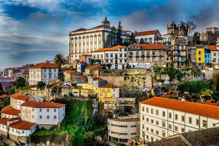 Первые случаи заражения коронавирусом зафиксированы в Португалии