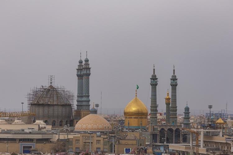 В крупнейших городах Ирана из-за коронавируса отменили пятничную молитву