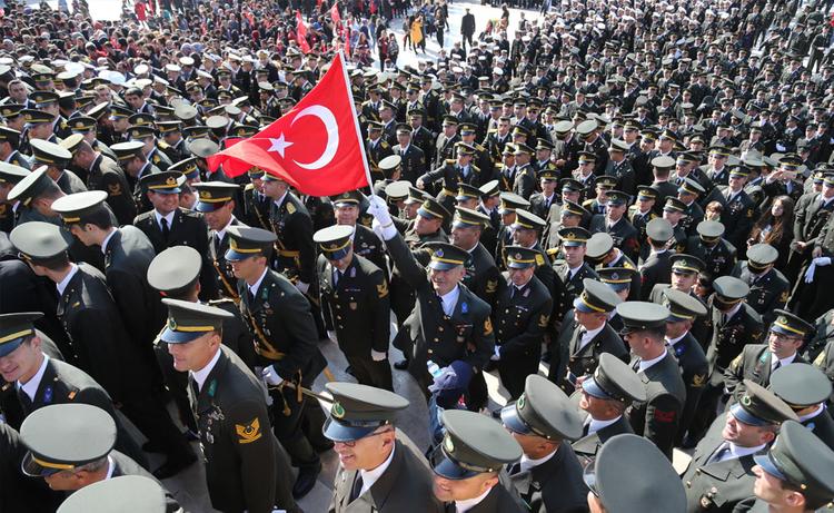 В Турции рассказали об ажиотаже в военкоматах
