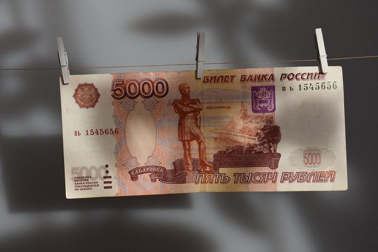 Более половины российских заемщиков допускают просрочку по кредитам из-за финансовых трудностей