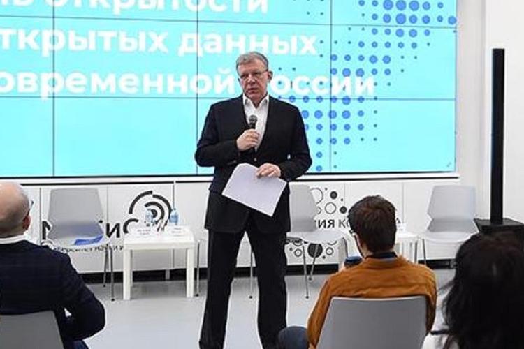 Аудиторов Счетной палаты решили научить понятному русскому языку