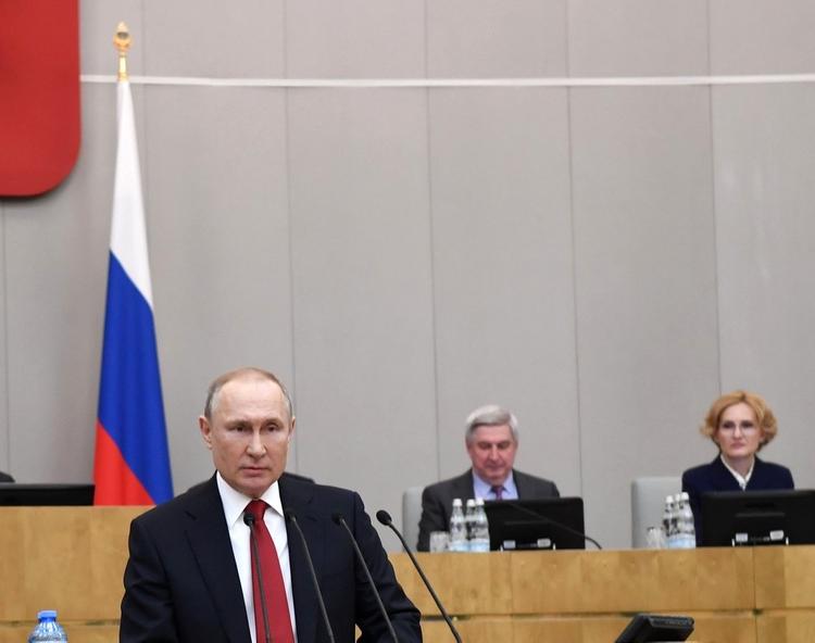Путин:  США хотят контролировать  Украину, которую содержала бы Россия 