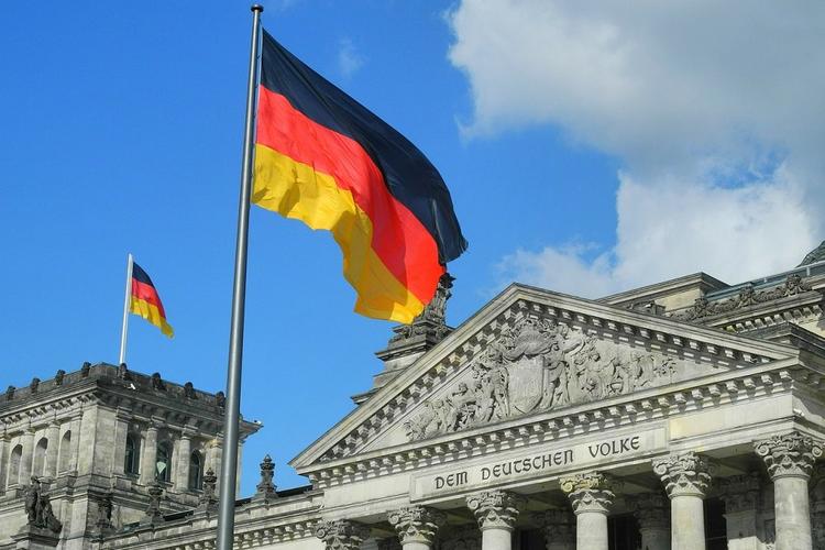 Коронавирус может стать причиной временной национализации компаний в Германии