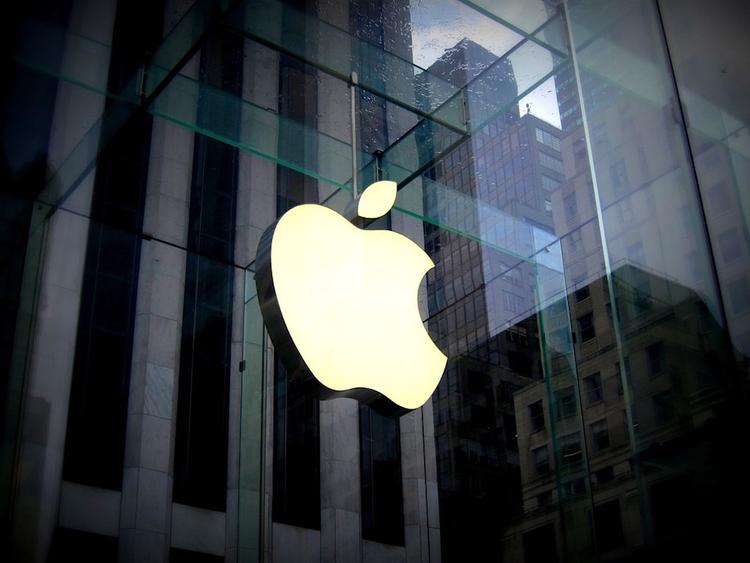 Французские власти оштрафовали компанию Apple на 1,1 млрд евро