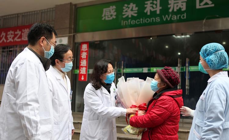 Академик РАН дал советы по защите от смертельно опасного китайского коронавируса   