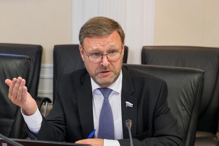 В Совфеде оценили призыв немецкого депутата снять санкции с России