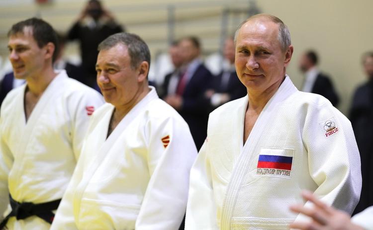 Владимир Путин рассказал, сколько времени уделяет спорту