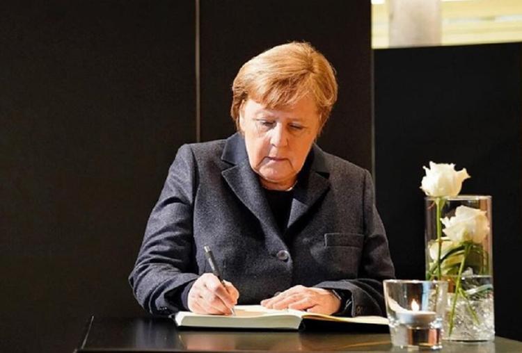 Меркель ушла на карантин после общения с заболевшим коронавирусом врачом