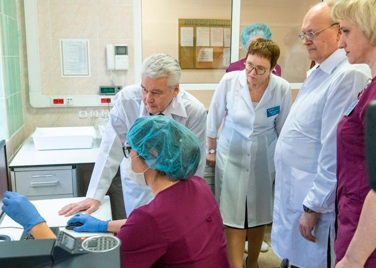 Собянин открыл в ГКБ №67 отделение для пациентов с коронавирусом