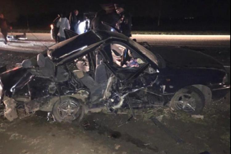 Мать и ребенок погибли в лобовом столкновении на трассе в Адыгее