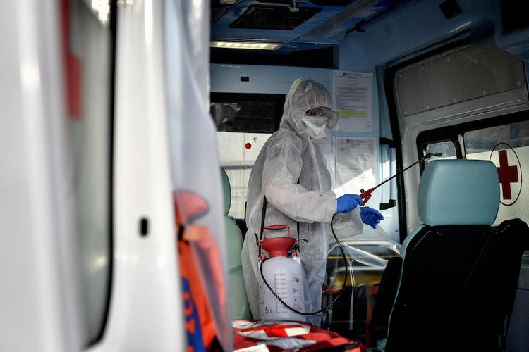 В Италии за сутки коронавирус унес жизни 602 человек