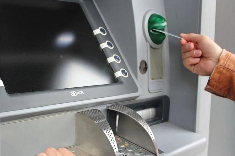 В Центробанке разъяснили, каких банкоматов коснется ограничение по выдаче наличных