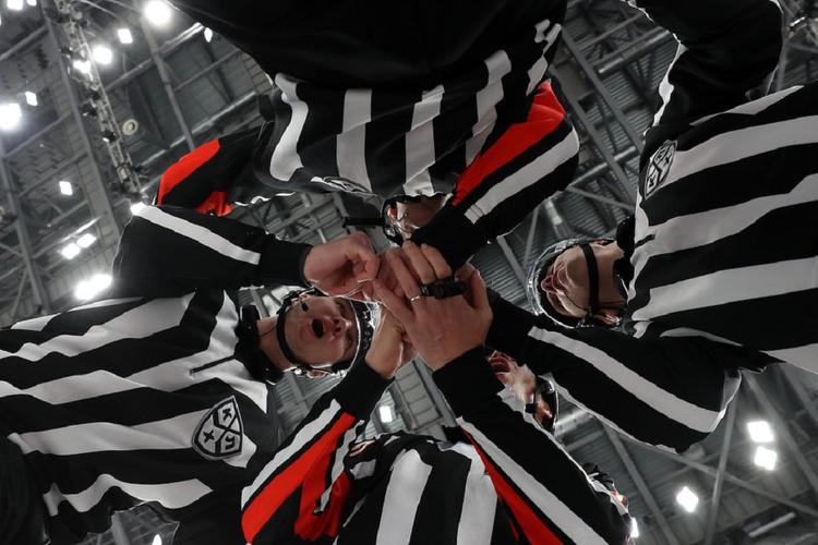 Континентальная хоккейная лига объявила о досрочном завершении сезона из-за коронавируса