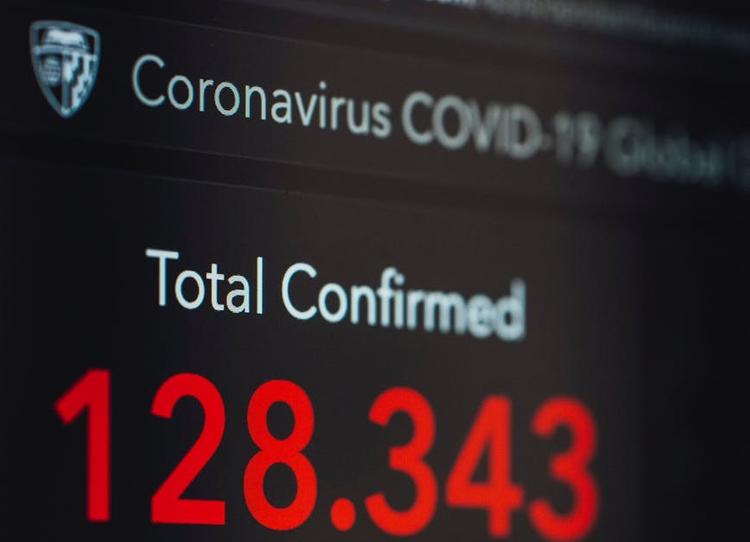 В Исландии  у зараженного коронавирусом пациента выявили  сразу два штамма COVID-19 