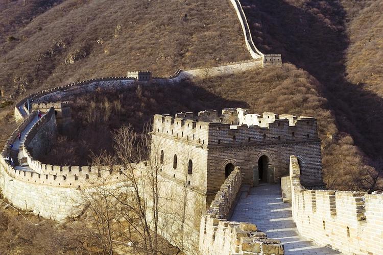 Великую китайскую стену открыли для местных туристов