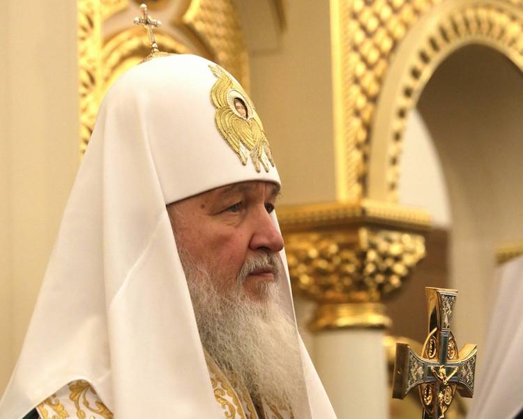 Патриарх Кирилл призвал верующих молиться об избавлении от коронавируса