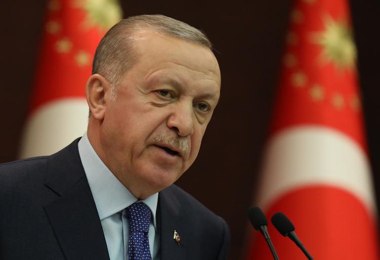 Эрдоган: Турция прекратила авиасообщение с зарубежными странами