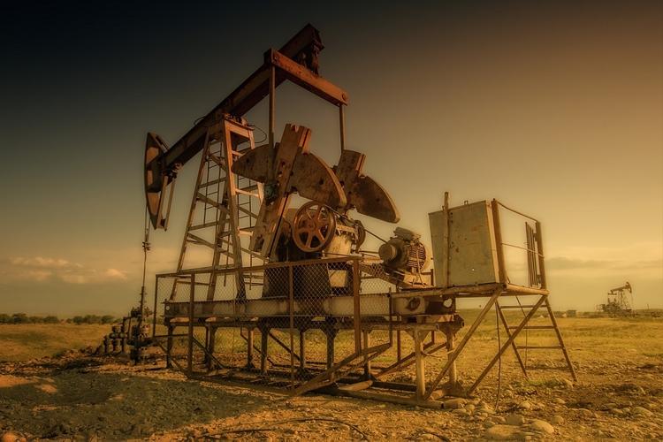 Экспортная цена российской нефти имеет отрицательное значение
