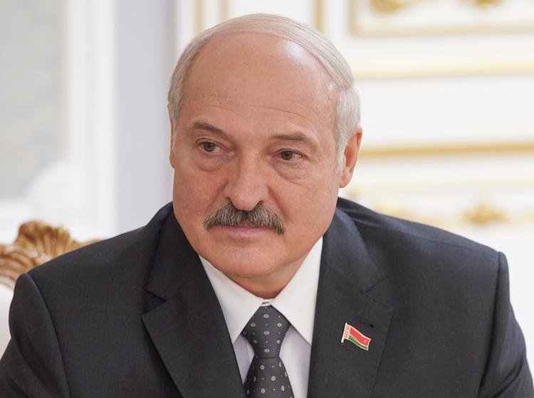 Лукашенко призвал Москву отказаться от «имперских замашек»
