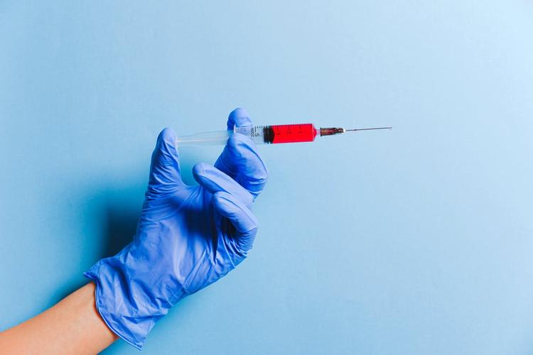 Турецкие врачи сообщили об успешных испытаниях  вакцины от коронавируса 