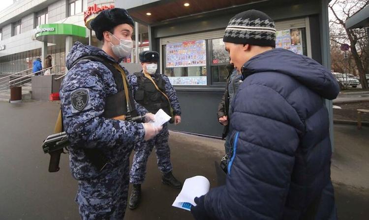 В Москве оштрафовали ещё семерых больных COVID-19 нарушителей карантина