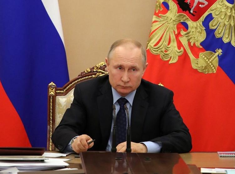 Путин обратился к гражданам страны: «Россия со всем справилась, победим и эту заразу»