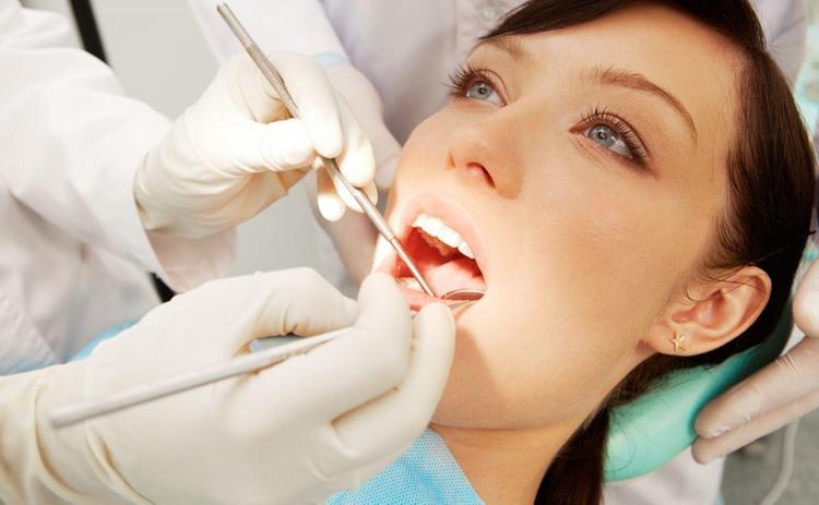 Стоматолог  рассказала, как правильно лечить зубы