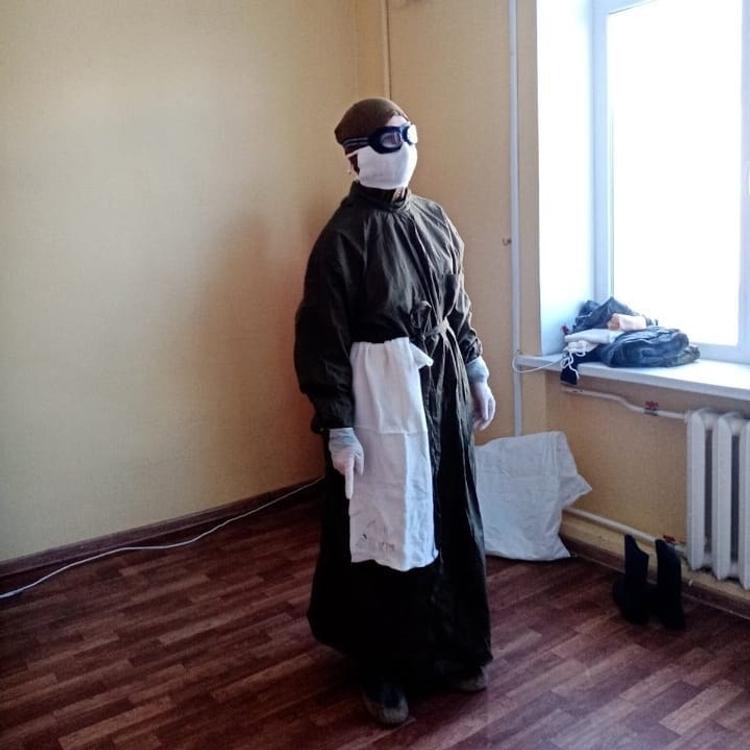 В одном из госпиталей Калининградской области медикам выдали униформу 40-летней давности
