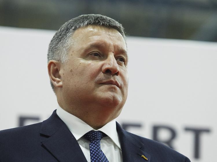 Политолог из Донбасса узнал о планах Авакова «казнить» президента Зеленского 