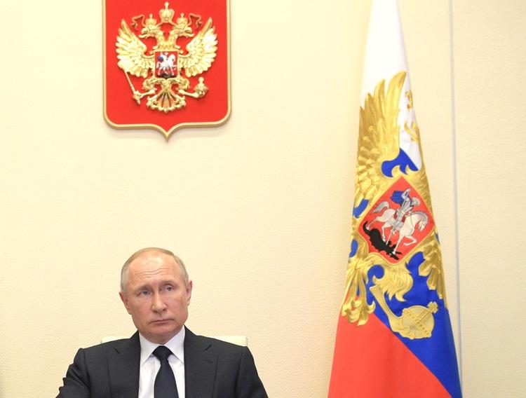 Спецсилы и средства Минобороны поручил Путин привлечь к борьбе с коронавирусом 