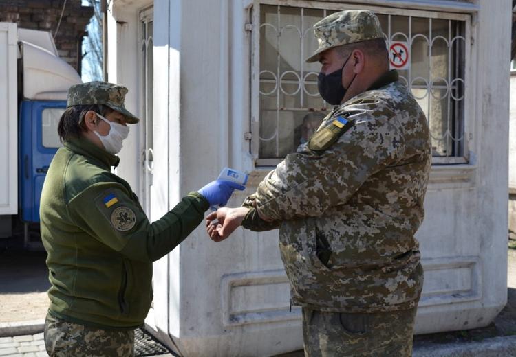 В ДНР узнали о критическом масштабе вспышки коронавируса в воюющих в Донбассе ВСУ