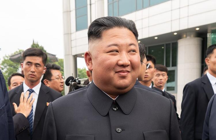 В Северной Корее  опровергают смерть Ким Чен Ына, сообщая  об активной деятельности  лидера КНДР  